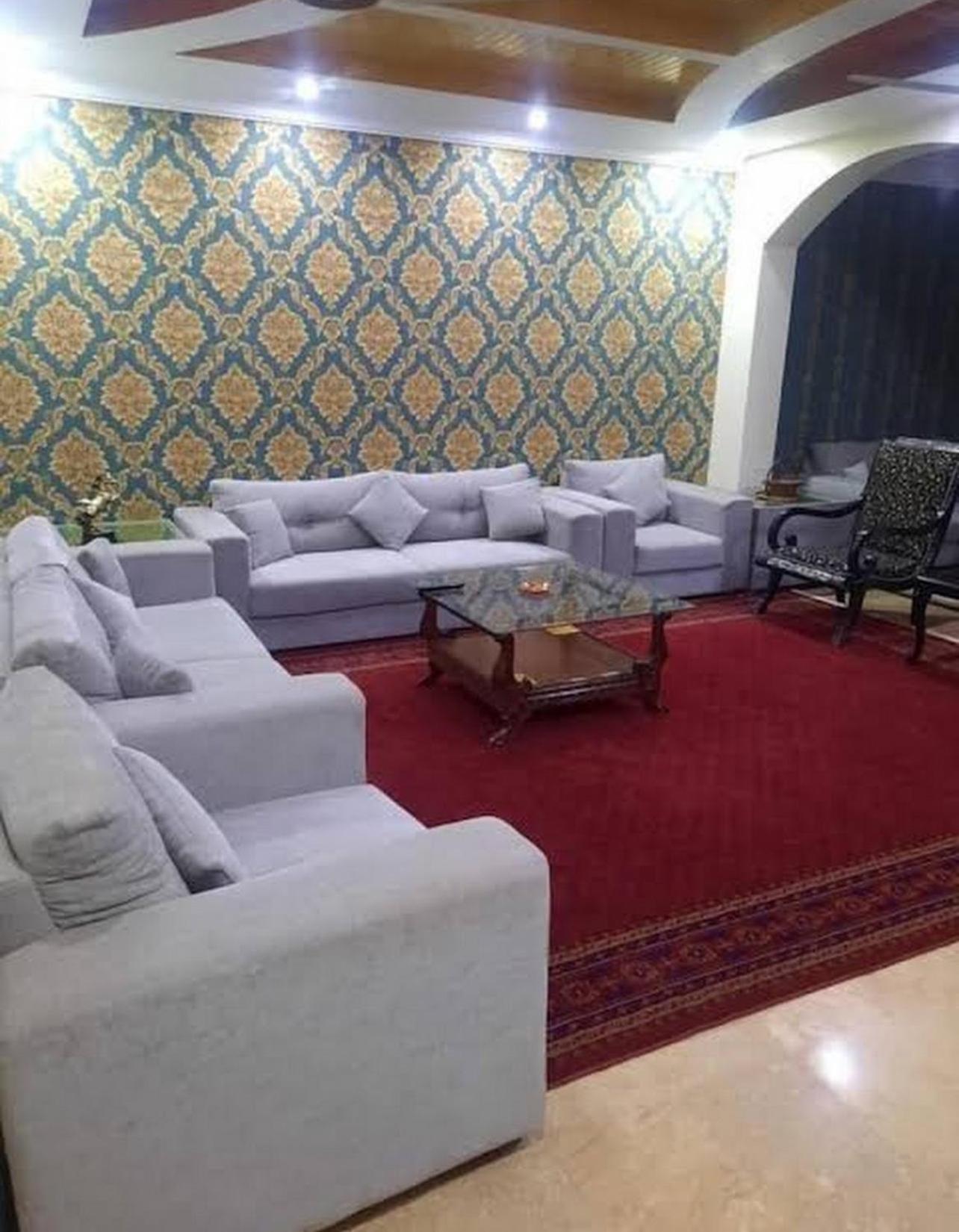 Imperial Lodges Family Guest House 伊斯兰堡 外观 照片
