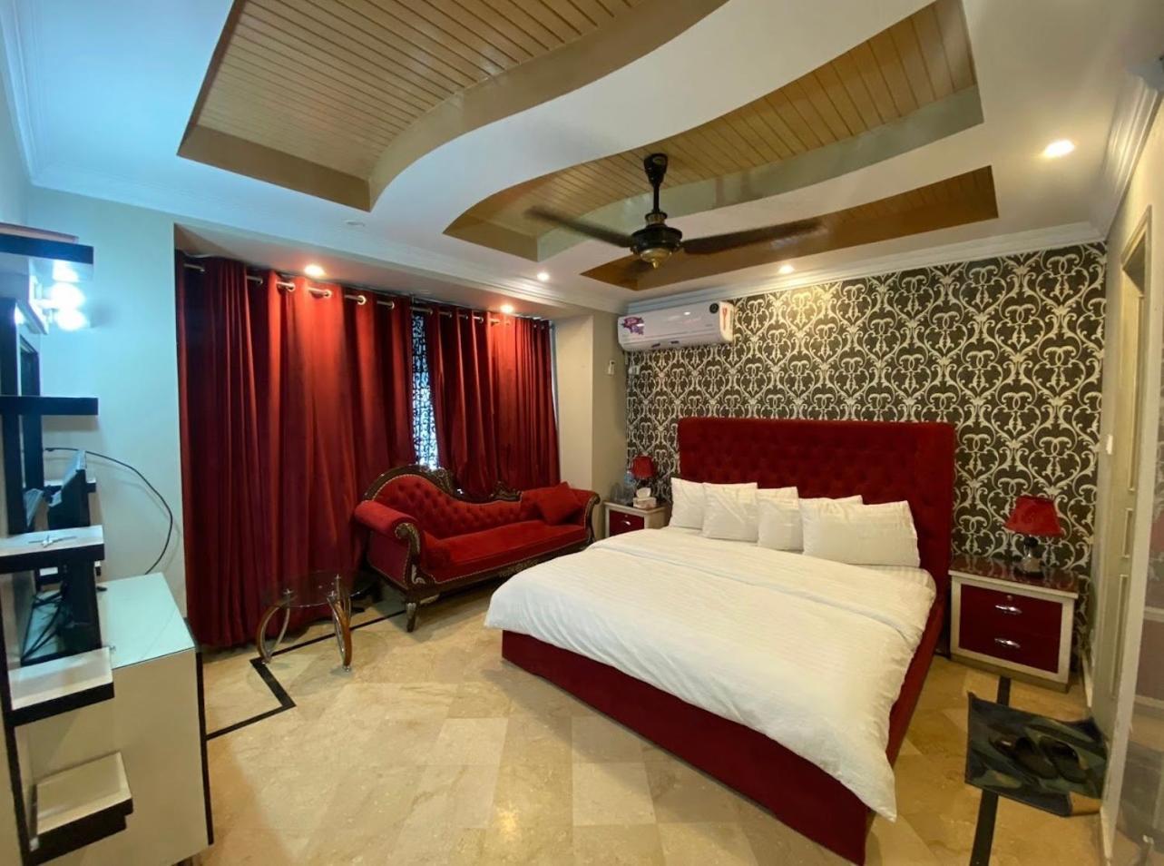 Imperial Lodges Family Guest House 伊斯兰堡 外观 照片